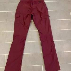 SOLD ⭕️ North Face hiking pants